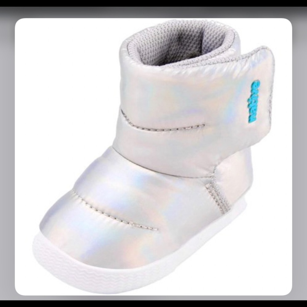 Native chamonix booties new sz 2 metallic